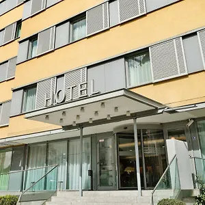 courtyard-schoenbrunn.vienna-besthotels.com/